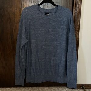 Gap Men’s crewneck sweater